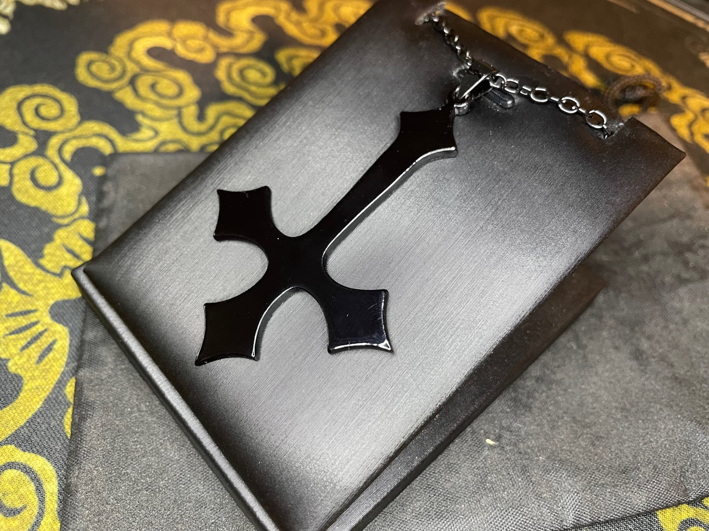 Swirled Acrylic Inverted Upside Down Cross Pendant Necklace Vintage Gothic Satanic Church Pagan Wiccan Occult Jewelry Best Gift - Black