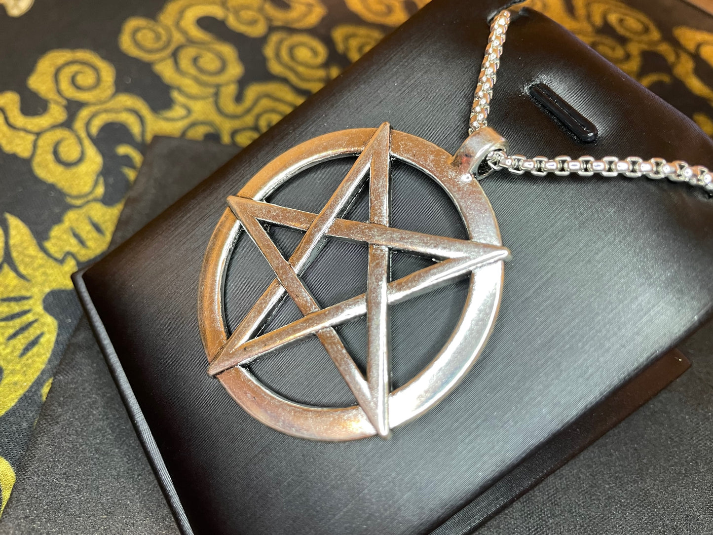 Large Pentagram Intertwined Pentacle Star Circle Stainless Steel Pendant Necklace Satanic Wiccan Pagan Occult Jewelry Best Gift - Silver