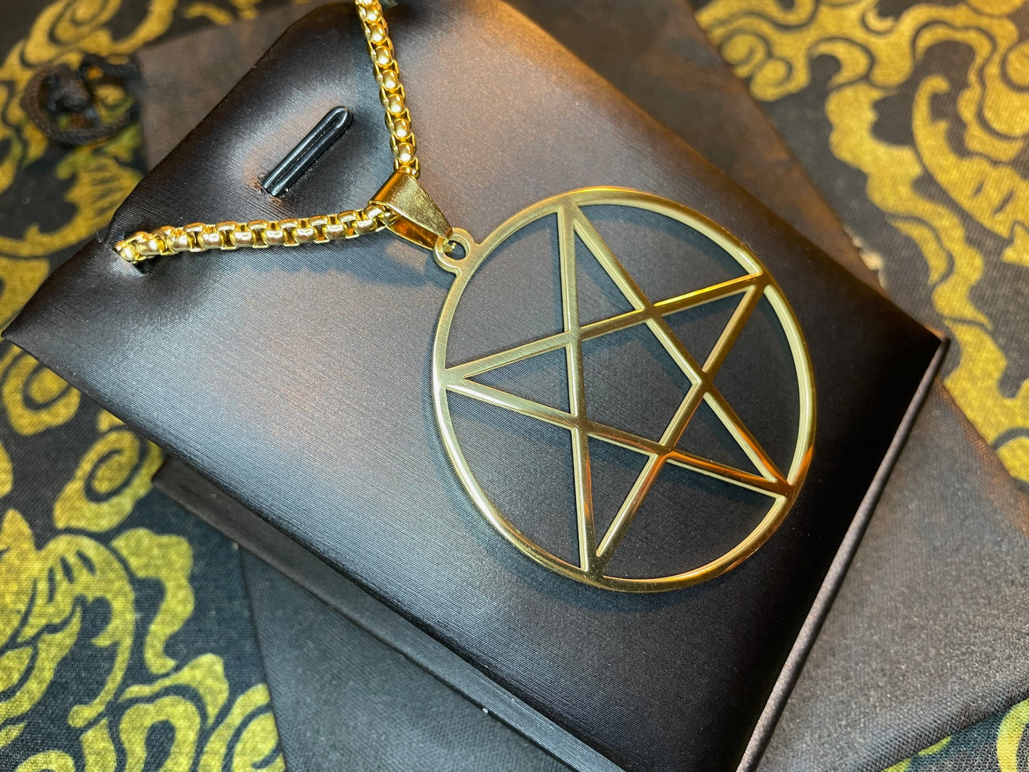 Inverted Pentagram Upside Down Stainless Steel Large Pendant Necklace Talisman Gothic Satanic Wiccan Pagan Occult Jewelry Best Gift - Gold