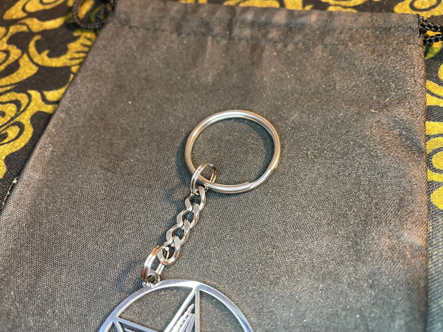 Sigil of Baphomet Church of Satan Inverted Upside Down Pentagram Stainless Steel Keychain Wiccan Satanic Gothic Pagan Jewelry Gift - Silver